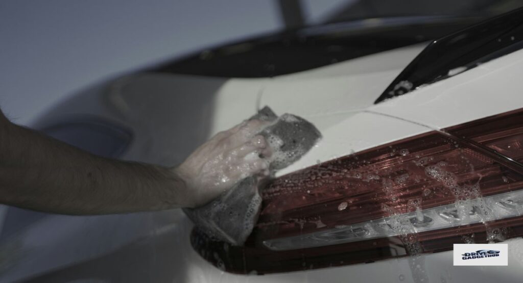 What Color Car Shows Dirt the Least